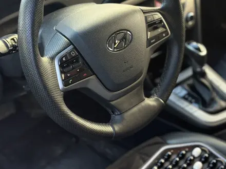 Hyundai Elantra 2017 года за 6 500 000 тг. в Караганда – фото 7