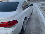 BMW 750 2005 года за 6 400 000 тг. в Атырау – фото 3