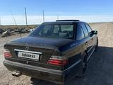 Mercedes-Benz E 320 1994 года за 5 000 000 тг. в Сатпаев – фото 3