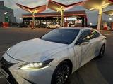 Lexus ES 250 2018 года за 22 700 000 тг. в Алматы