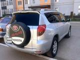 Toyota RAV4 2007 года за 5 600 000 тг. в Уральск – фото 4