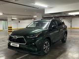 Toyota Highlander 2021 года за 19 000 000 тг. в Актау