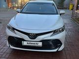 Toyota Camry 2020 года за 14 000 000 тг. в Астана