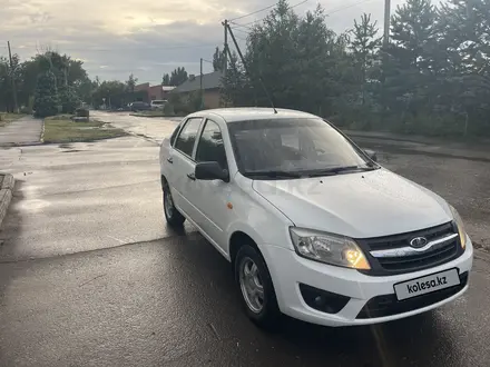 ВАЗ (Lada) Granta 2190 2015 года за 2 600 000 тг. в Павлодар – фото 2