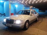 Mercedes-Benz E 220 1994 годаfor3 000 000 тг. в Тараз