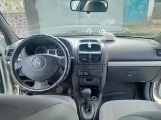 Renault Clio, 2003