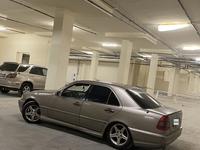 Mercedes-Benz C 280 1993 года за 1 750 000 тг. в Алматы