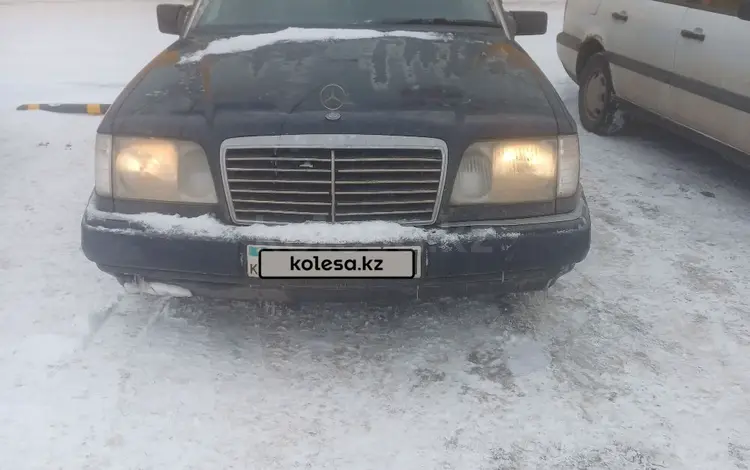 Mercedes-Benz E 220 1993 года за 2 100 000 тг. в Астана