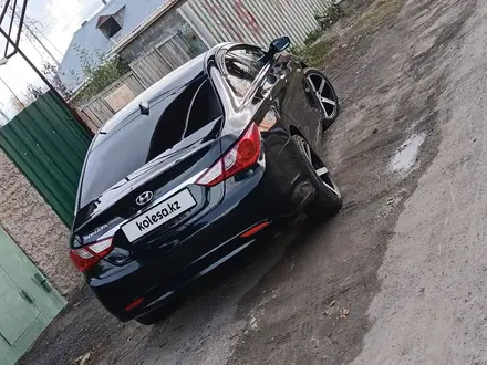 Hyundai Sonata 2011 года за 6 500 000 тг. в Караганда – фото 4