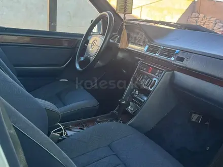 Mercedes-Benz E 280 1993 года за 2 250 000 тг. в Шымкент – фото 6