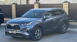 Toyota Highlander 2022 года за 22 500 000 тг. в Усть-Каменогорск – фото 2
