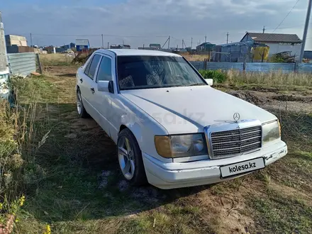 Mercedes-Benz E 200 1990 года за 1 000 000 тг. в Астана – фото 4