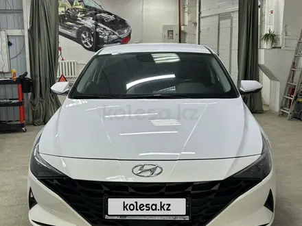 Hyundai Elantra 2022 года за 8 500 000 тг. в Караганда