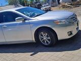 Toyota Camry 2007 года за 5 250 000 тг. в Актобе – фото 2