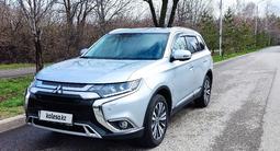 Mitsubishi Outlander 2019 года за 13 500 000 тг. в Алматы