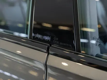 Audi Q8 55 TFSI Quattro 2024 года за 56 410 000 тг. в Алматы – фото 23