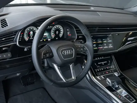 Audi Q8 55 TFSI Quattro 2024 года за 56 410 000 тг. в Алматы – фото 30