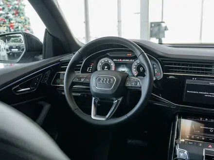 Audi Q8 55 TFSI Quattro 2024 года за 56 410 000 тг. в Алматы – фото 29