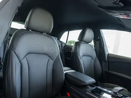 Audi Q8 55 TFSI Quattro 2024 года за 56 410 000 тг. в Алматы – фото 56