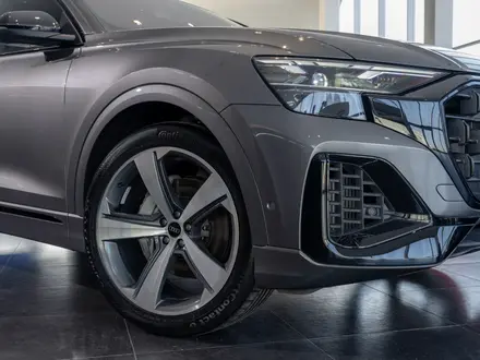 Audi Q8 55 TFSI Quattro 2024 года за 56 410 000 тг. в Алматы – фото 9