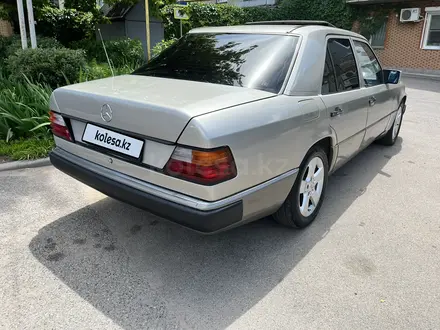 Mercedes-Benz E 230 1992 года за 2 550 000 тг. в Алматы – фото 8