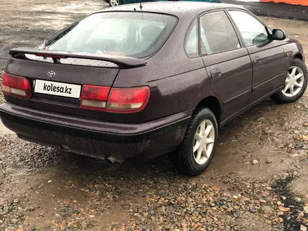 Toyota Carina E 1994 года за 1 700 000 тг. в Усть-Каменогорск – фото 2