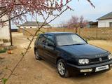 Volkswagen Golf 1997 года за 1 800 000 тг. в Актау – фото 2