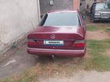 Mercedes-Benz E 220 1993 года за 1 200 000 тг. в Алматы – фото 5