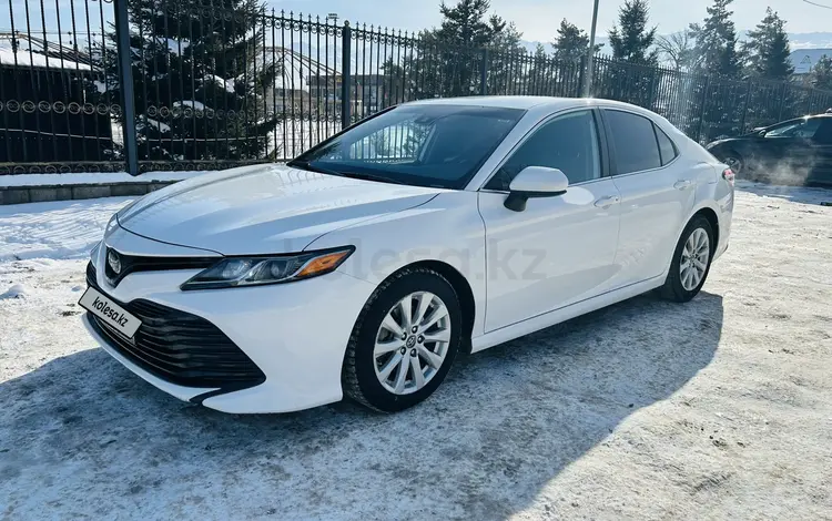 Toyota Camry 2019 годаfor13 300 000 тг. в Алматы