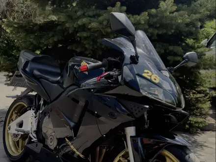 Honda  CBR 600RR 2005 года за 2 000 000 тг. в Караганда – фото 2