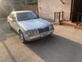 Mercedes-Benz C 200 1995 годаfor2 100 000 тг. в Алматы