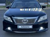 Toyota Camry 2013 года за 9 000 000 тг. в Астана – фото 2