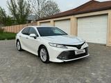 Toyota Camry 2020 года за 14 280 000 тг. в Шымкент