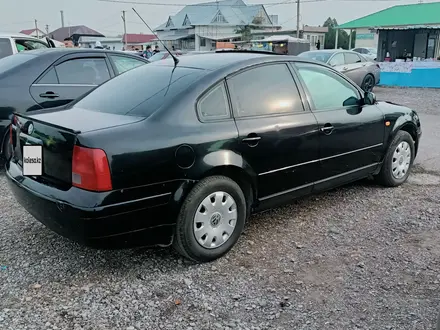 Volkswagen Passat 1999 года за 1 800 000 тг. в Алматы – фото 6