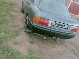 Audi 80
