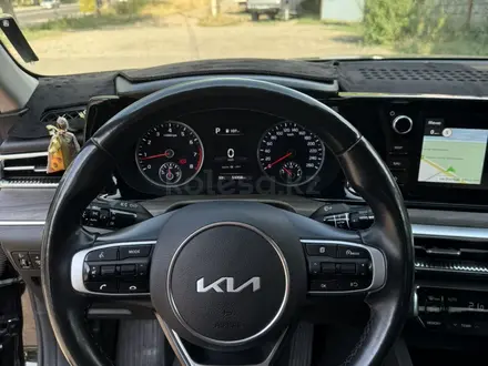 Kia K5 2022 года за 11 750 000 тг. в Алматы – фото 13