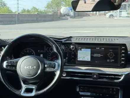 Kia K5 2022 года за 11 750 000 тг. в Алматы – фото 10