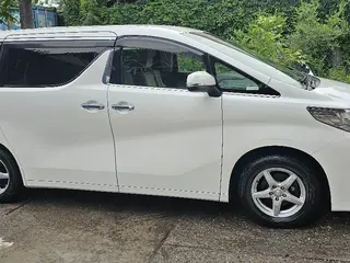 Toyota Alphard, 2015