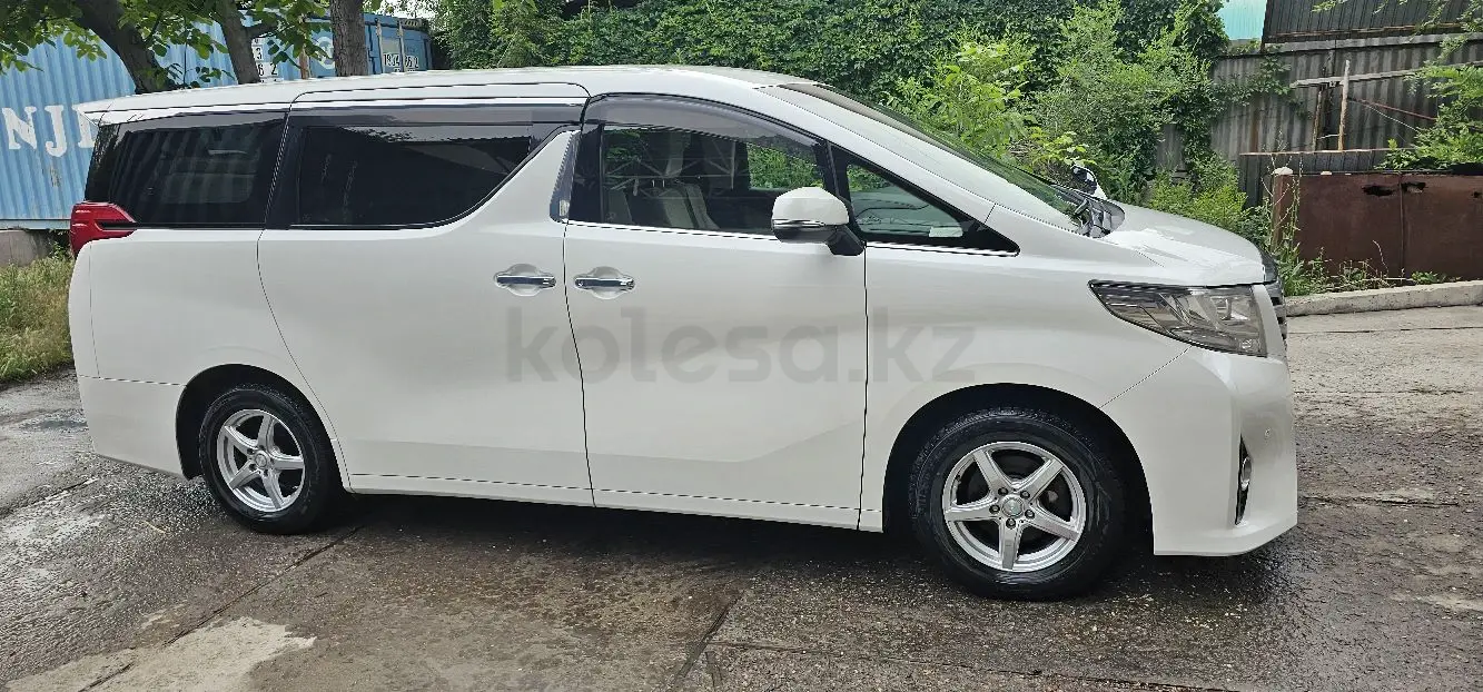 Toyota Alphard, 2015
