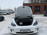 Tesla Model 3 2021 года за 10 000 000 тг. в Астана – фото 2