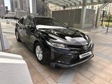 Toyota Camry 2019 года за 11 750 000 тг. в Астана – фото 3