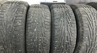 Автошины Nokian Nordman 215/55/R17 зимние дисков нет за 120 000 тг. в Атырау