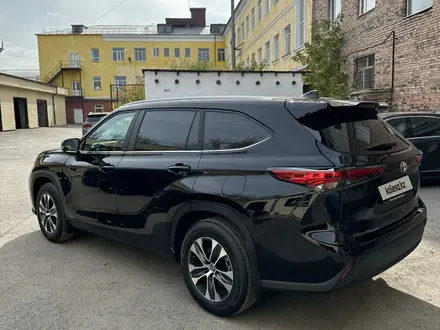 Toyota Highlander 2023 года за 28 000 000 тг. в Караганда – фото 17