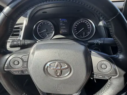 Toyota Camry 2023 года за 13 800 000 тг. в Караганда – фото 4