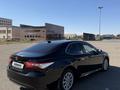 Toyota Camry 2023 годаүшін13 800 000 тг. в Караганда – фото 2