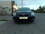 Toyota Avensis 2004 годаfor4 000 000 тг. в Алматы – фото 4