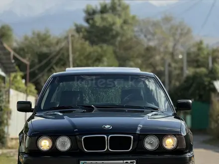 BMW 525 1994 года за 2 800 000 тг. в Алматы – фото 3