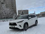 Toyota Highlander 2021 годаүшін28 000 000 тг. в Астана