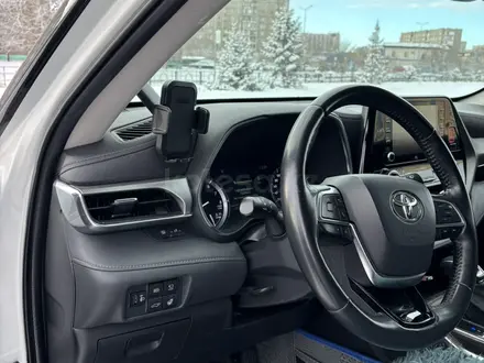 Toyota Highlander 2021 года за 28 000 000 тг. в Астана – фото 9