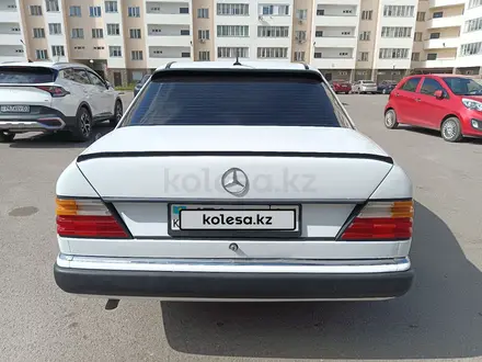 Mercedes-Benz E 230 1990 года за 1 800 000 тг. в Астана – фото 11